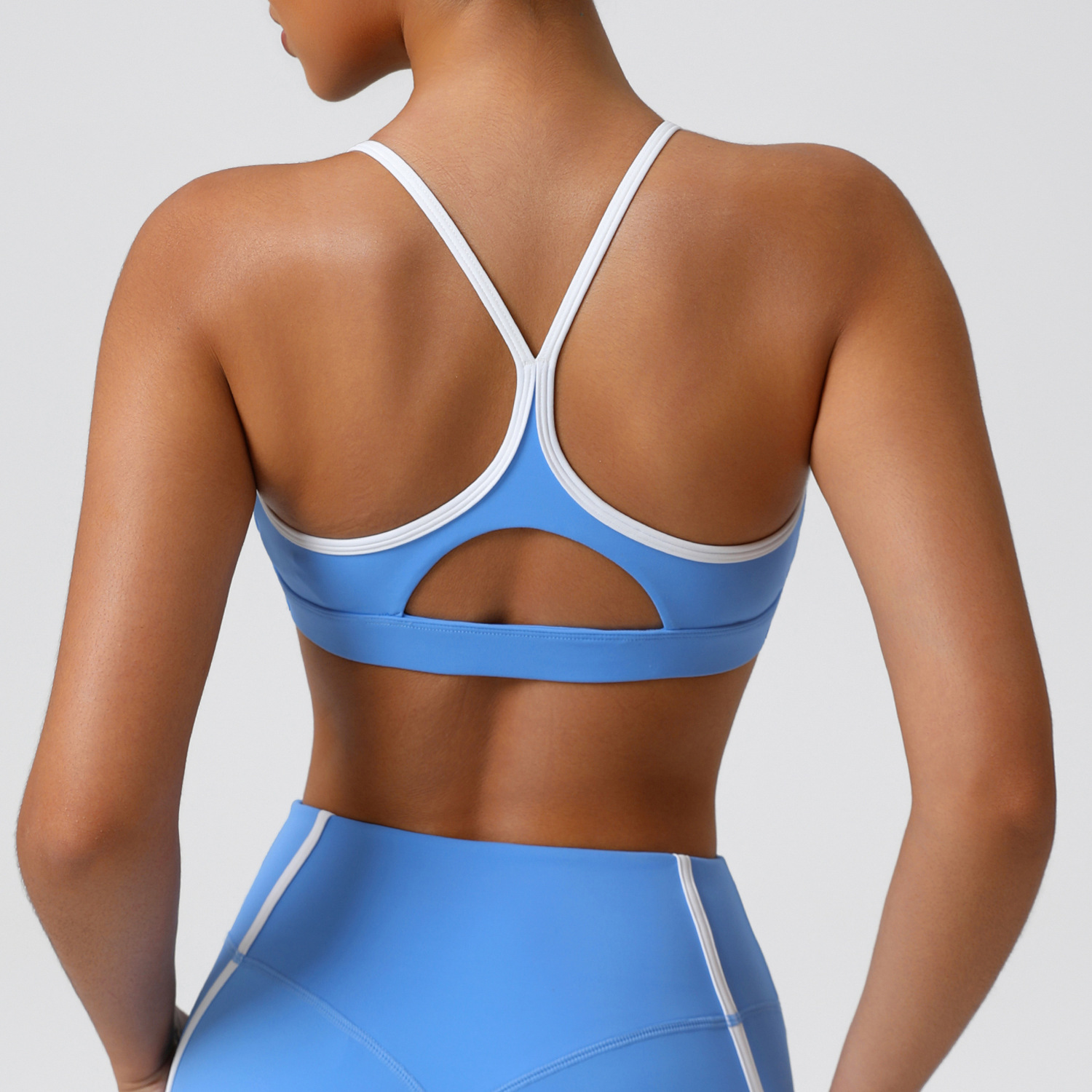 Sports Bra Racerback - 伸縮性のあるソフトスポーツ下着女性高衝撃フィットネスヨガブラ通気性速乾ジムクロップトップ女性トレーニング服
