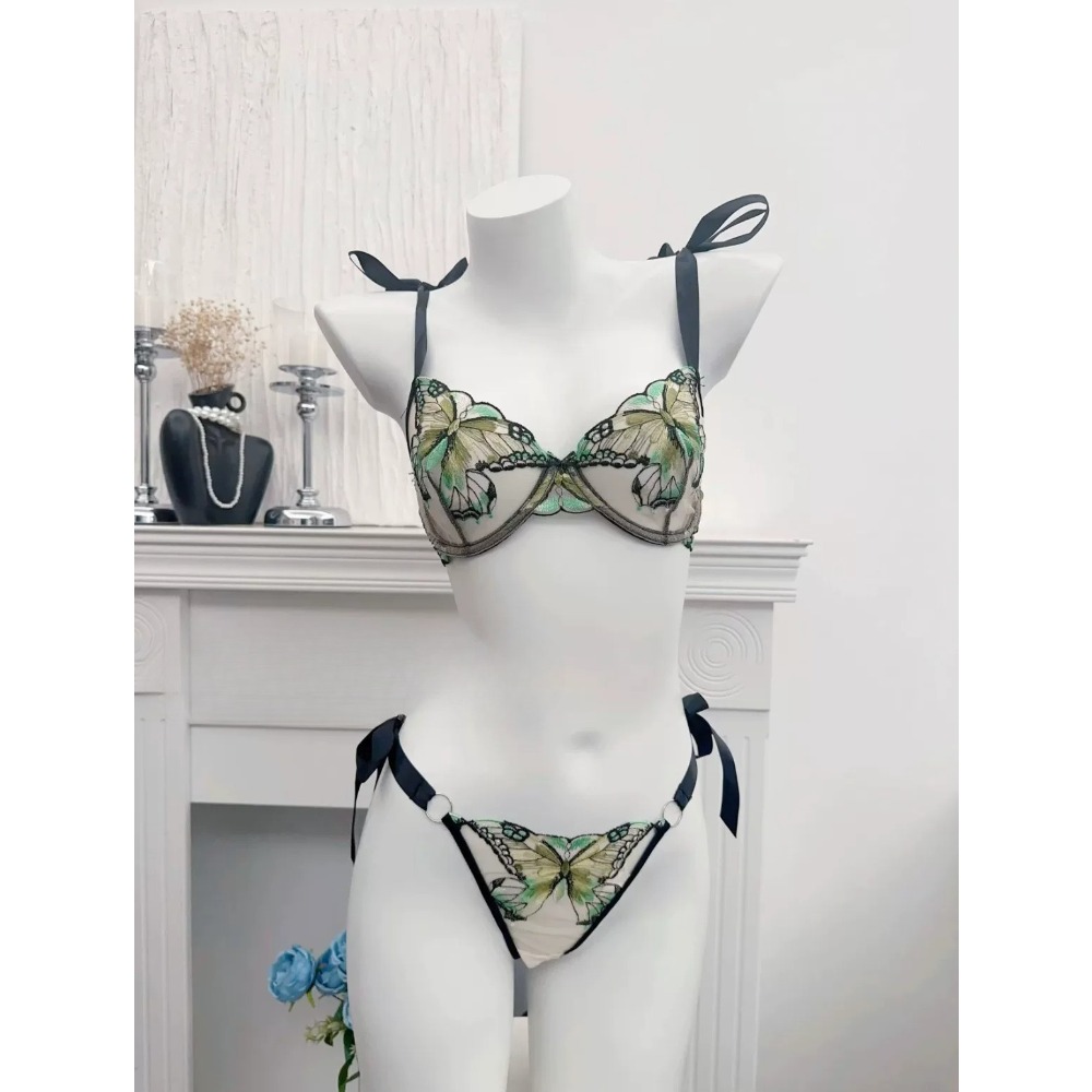 控えめなロマンチックなレースの蝶刺繍ブラ、シアーメッシュキャ - Sheer Mesh Bra のレビューと価格