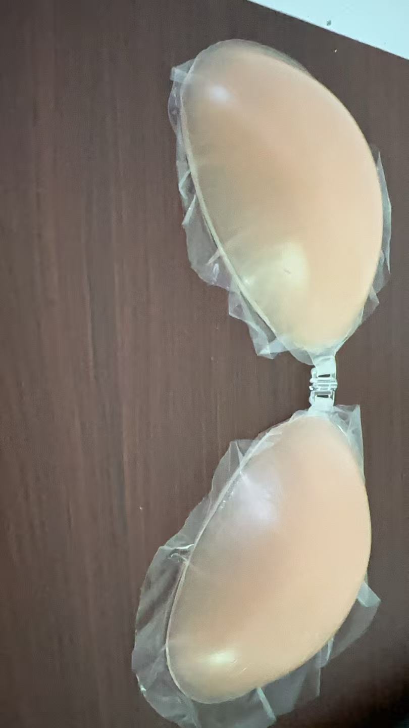 NuBra シリコンブラ 女性用 - 粘着式バックレスストラ - Backless Bra Sticky のレビューと価格