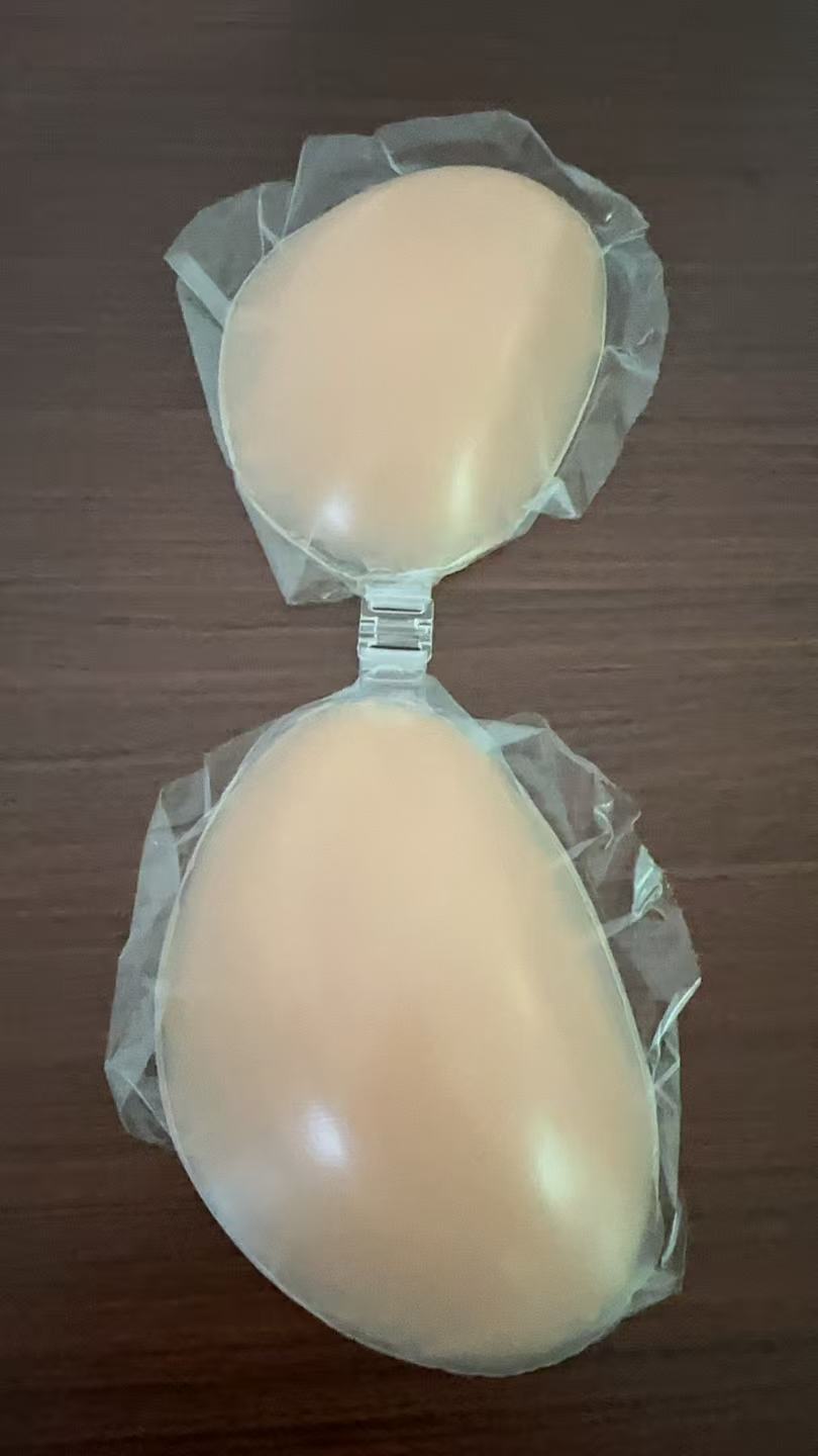 NuBra シリコンブラ 女性用 - 粘着式バックレスストラ - Backless Bra Sticky のレビューと価格